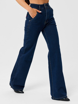 Смотреть модные образы с валберриз с Джинсы (артикул 246583872)