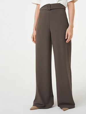 Смотреть модные образы с валберриз с Брюки (артикул 245598011)