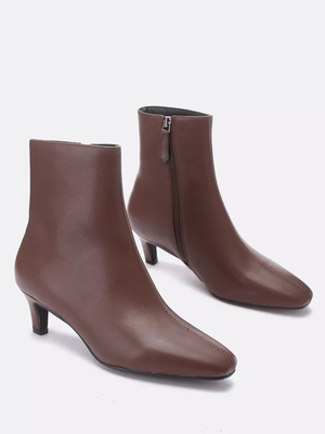 Смотреть модные образы с валберриз с Ботильоны (артикул 243319676)