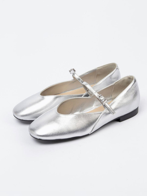 Смотреть образы с Туфли (артикул 239875758)