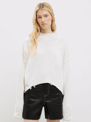 Смотреть образы с Джемпер (артикул 250585176)