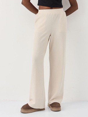 Смотреть модные образы с валберриз с Брюки (артикул 160334881)