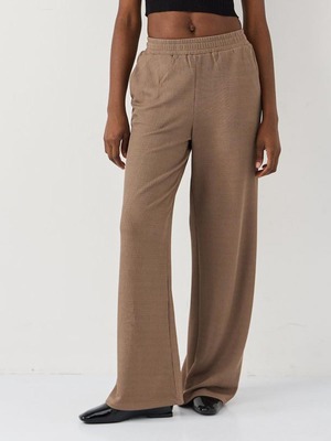 Смотреть образы с Брюки (артикул 160334880)