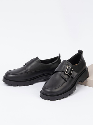 Смотреть модные образы с валберриз с Лоферы (артикул 241539420)