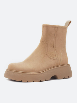 Смотреть модные образы с валберриз с Ботинки (артикул 243289532)