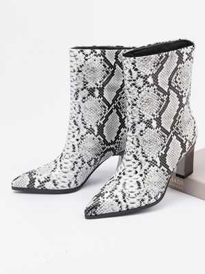 Смотреть образы с Ботильоны (артикул 242507131)