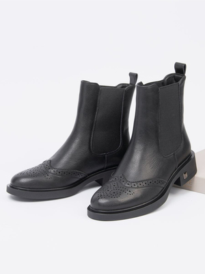 Смотреть образы с Ботинки (артикул 246033386)