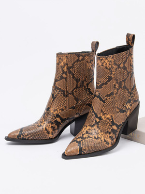 Смотреть модные образы с валберриз с Ботильоны (артикул 242507479)