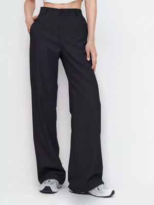 Смотреть образы с Брюки (артикул 244383779)