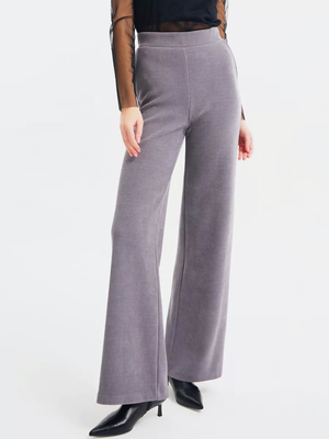 Смотреть образы с Брюки (артикул 203829909)