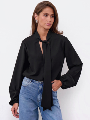 Смотреть модные образы с валберриз с Блуза (артикул 246477367)