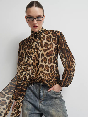 Смотреть модные образы с валберриз с Блуза (артикул 234012937)