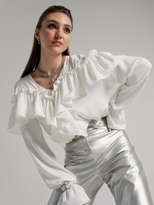 Смотреть модные образы с валберриз с Блуза (артикул 151987678)