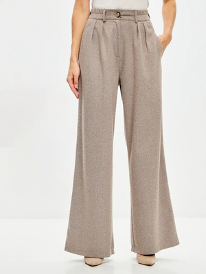 Смотреть образы с Брюки (артикул 255768062)