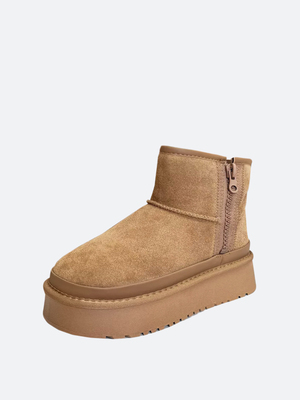 Смотреть модные образы с валберриз с Угги (артикул 243747287)