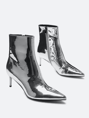 Смотреть модные образы с валберриз с Ботильоны (артикул 243315359)