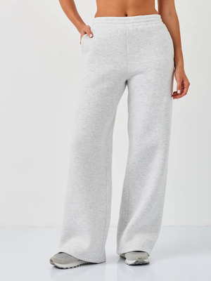 Смотреть модные образы с валберриз с Брюки (артикул 259004075)