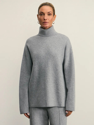 Смотреть модные образы с валберриз с Свитер (артикул 280637085)