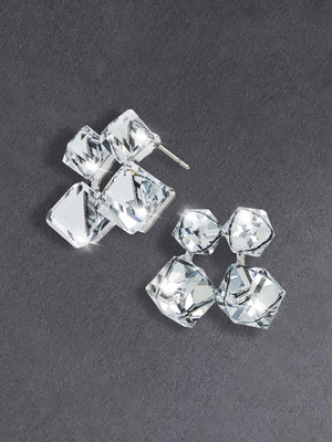 Смотреть модные образы с валберриз с Серьги (артикул 224707236)