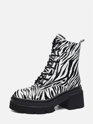 Смотреть образы с Ботинки (артикул 244870743)