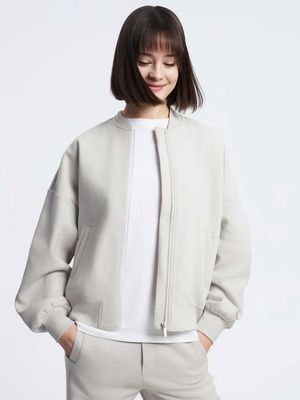 Смотреть модные образы с валберриз с Бомбер (артикул 281414734)