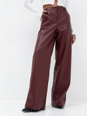 Смотреть модные образы с валберриз с Брюки (артикул 260222475)