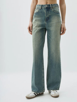 Смотреть образы с Джинсы (артикул 289396551)