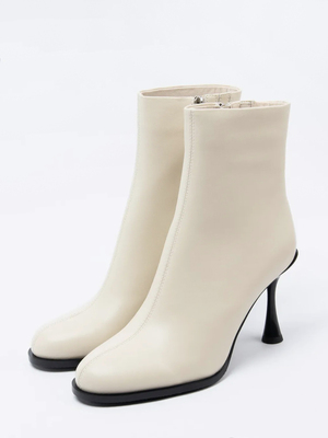 Смотреть модные образы с валберриз с Ботильоны (артикул 283778536)