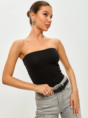 Смотреть модные образы с валберриз с Топ (артикул 243358162)