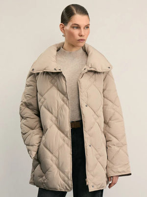 Смотреть модные образы с валберриз с Куртка (артикул 295507381)