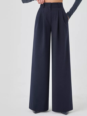 Смотреть модные образы с валберриз с Брюки (артикул 252609379)