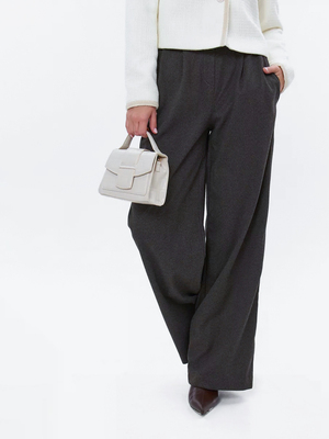 Смотреть образы с Брюки (артикул 150634571)