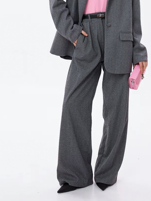 Смотреть образы с Брюки (артикул 146849893)