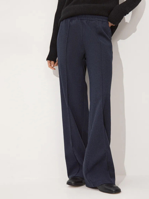 Смотреть модные образы с валберриз с Брюки (артикул 291160376)