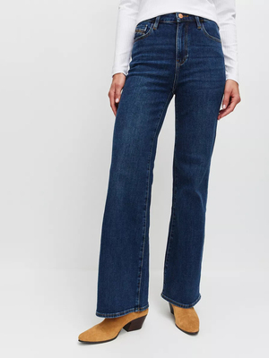 Смотреть модные образы с валберриз с Джинсы (артикул 174955541)