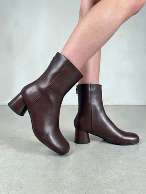 Смотреть модные образы с валберриз с Ботильоны (артикул 301223913)