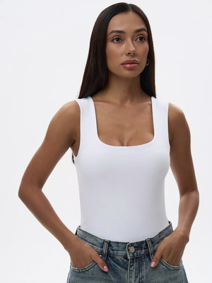 Смотреть модные образы с валберриз с Топ (артикул 153668790)