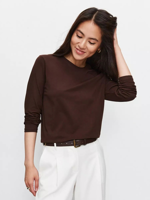 Смотреть модные образы с валберриз с Лонгслив (артикул 172471873)