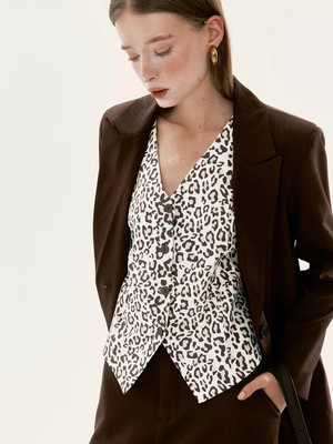 Смотреть образы с Жилет (артикул 239785753)