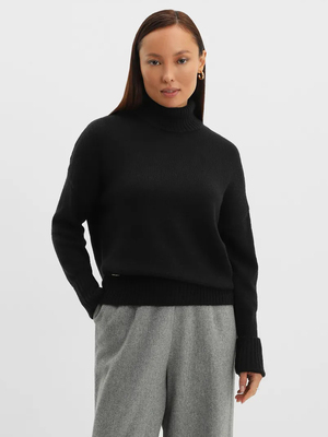 Смотреть модные образы с валберриз с Свитер (артикул 272653389)