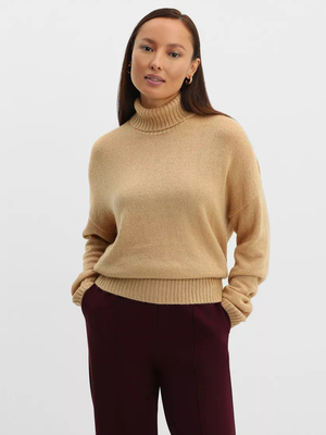 Смотреть модные образы с валберриз с Свитер (артикул 272653388)