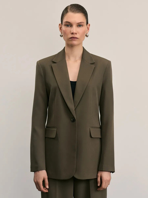 Смотреть модные образы с валберриз с Жакет (артикул 311704603)