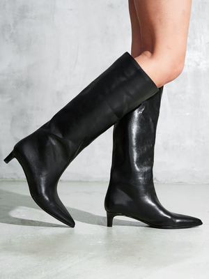 Смотреть образы с Сапоги (артикул 313350485)