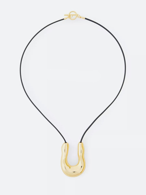 Смотреть модные образы с валберриз с Кулон (артикул 243561889)