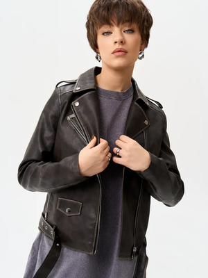 Смотреть модные образы с валберриз с Куртка (артикул 310967496)