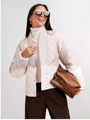 Смотреть модные образы с валберриз с Куртка (артикул 141409451)