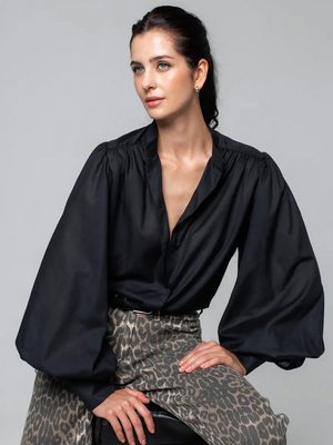 Смотреть модные образы с валберриз с Блуза (артикул 114880934)