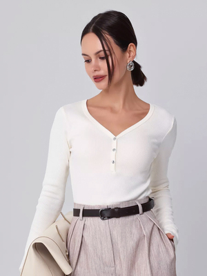 Смотреть модные образы с валберриз с Лонгслив (артикул 66092826)