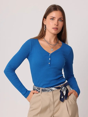 Смотреть модные образы с валберриз с Лонгслив (артикул 13165901)