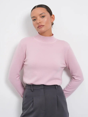 Смотреть модные образы с валберриз с Водолазка (артикул 14414206)